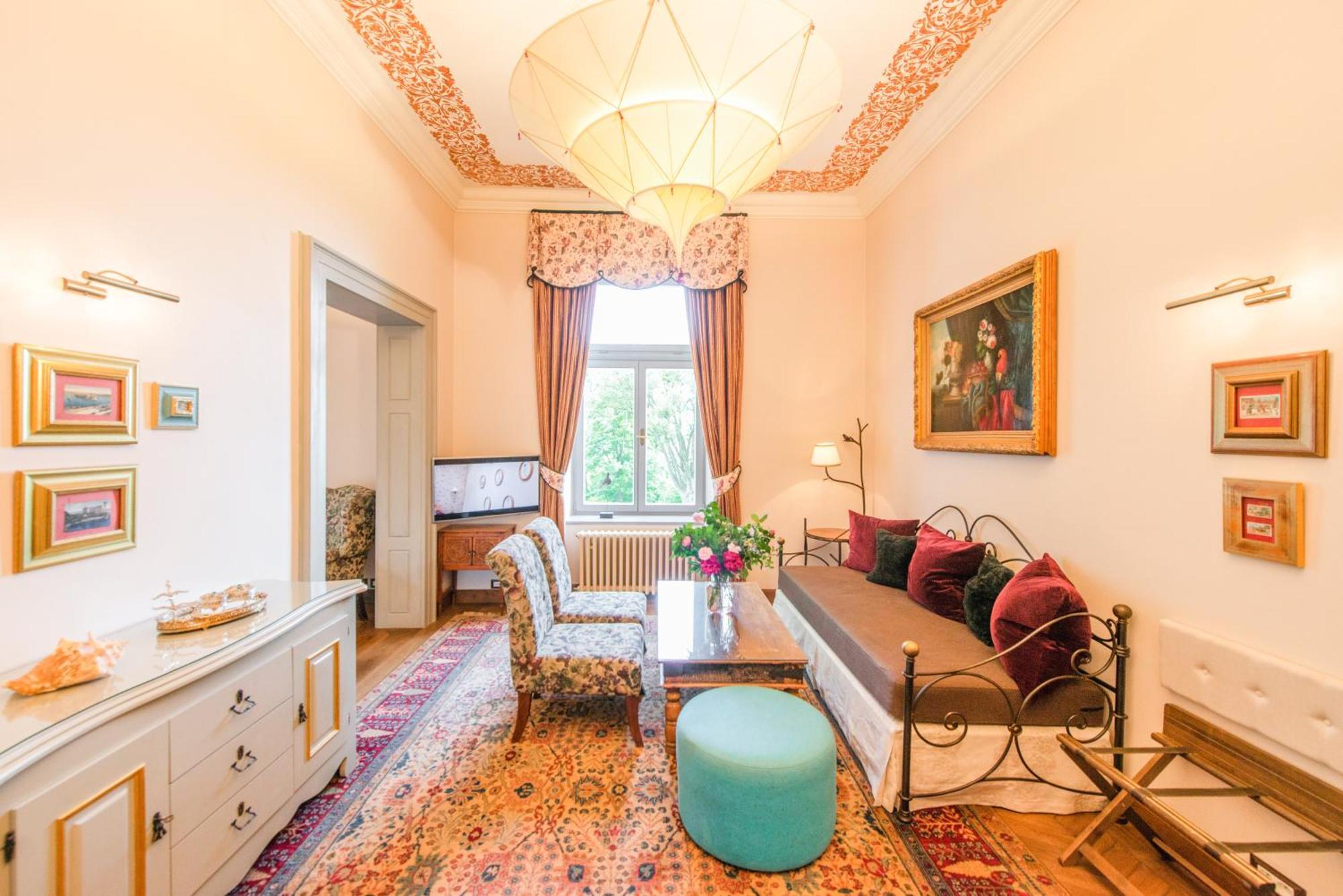 Chateau Mcely Екстер'єр фото